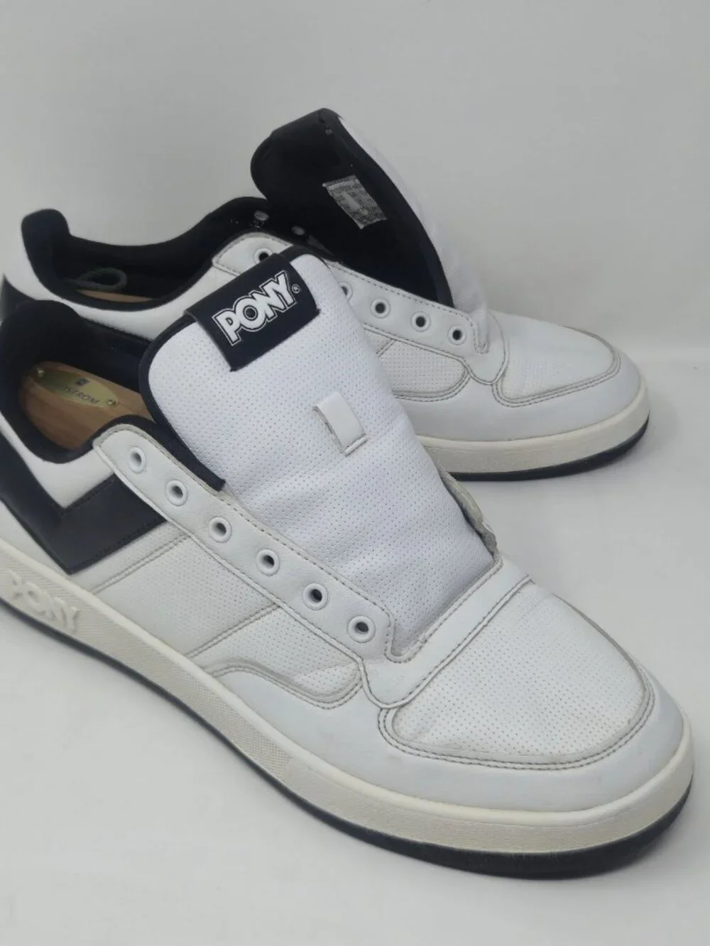 ​PONY Mens Size 12 White Black Chevron Low Top Retro Court Sneakers - NO LACES